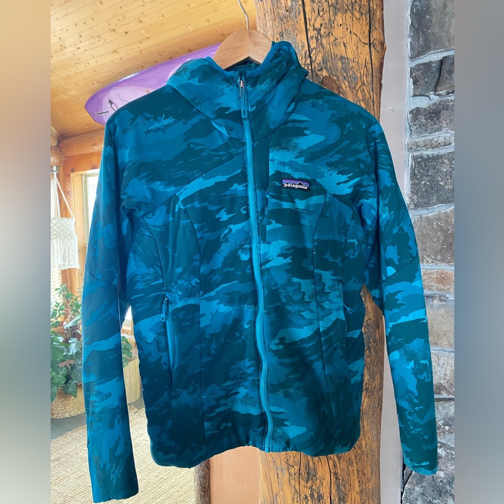 Patagonia soft shell puffy